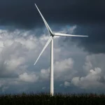 英国は排出量の大幅な削減が必要と気候監視団体が主張