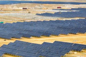 中国、2024年上半期に石炭火力発電所の承認数を大幅に削減、転換点の可能性