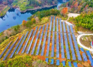 調査対象となった専門家の44%は、中国の二酸化炭素排出量はすでにピークに達している、または来年ピークに達すると考えている