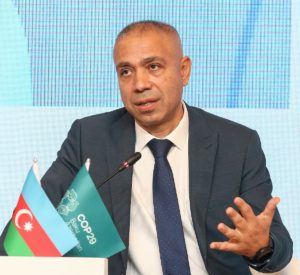 COP29のCEO、気候サミット中に石油・ガス取引を促進することに同意したと報道される