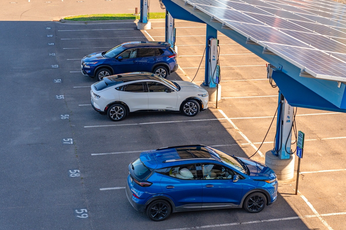 今日のEVバッテリーは予想より最大40%長持ちする可能性があると研究で判明