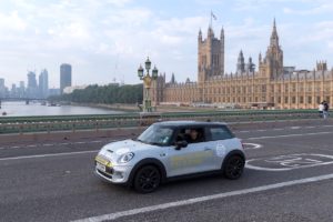 11月に英国で販売された自動車の25%が電気自動車で過去最高